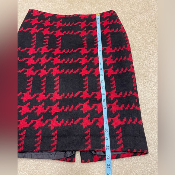 Talbots - Red & Black Large Check Houndstooth Wool Blend Skirt - Size: 8 - Picture 3 of 8